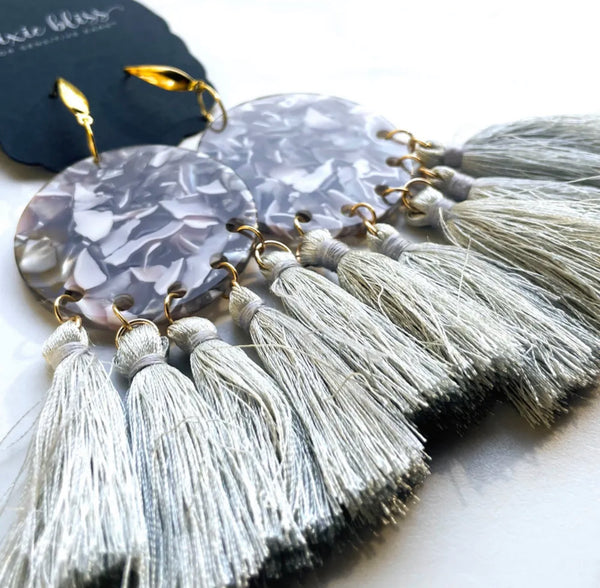 FANTASTIC IN GREY DIXIE BLISS EARRINGS
