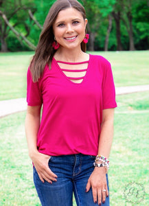 OUT & ABOUT CAGED SCOOP TOP G&E