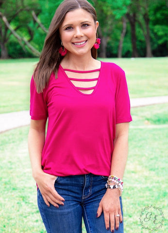 OUT & ABOUT CAGED SCOOP TOP G&E