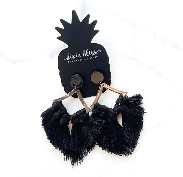 SOMETHING NEW IN BLACK DIXIE BLISS EARRINGS